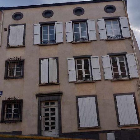 Appartement Retour vers le passé à Thiers Extérieur photo